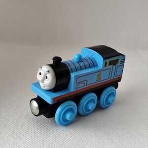 3/$25💙Thomas and Friends Thomas Wooden Railway Train Retired Y4083